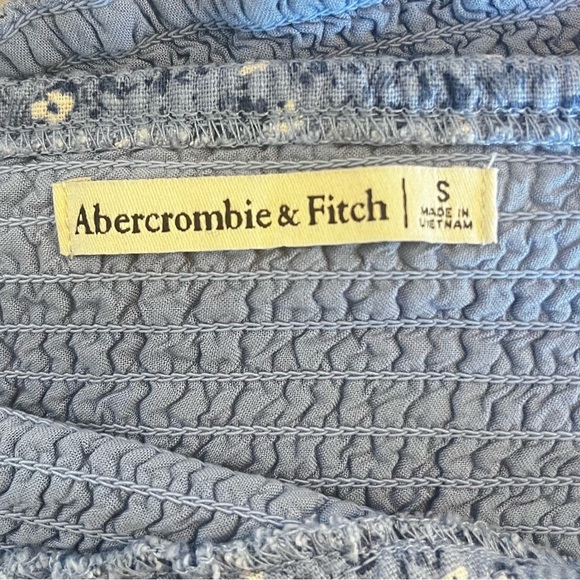 Abercrombie and Fitch Smocked Floral Linen Puff Sleeve Crop Top Size Small - Picture 6 of 7